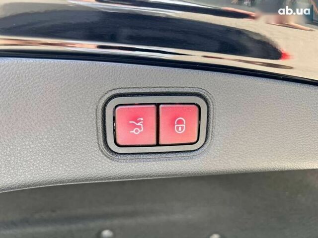 Мерседес Е-Клас, об'ємом двигуна 3 л та пробігом 47 тис. км за 39999 $, фото 15 на Automoto.ua