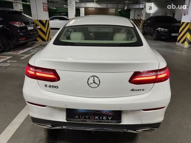 Мерседес Е-Клас, об'ємом двигуна 2 л та пробігом 25 тис. км за 52500 $, фото 8 на Automoto.ua