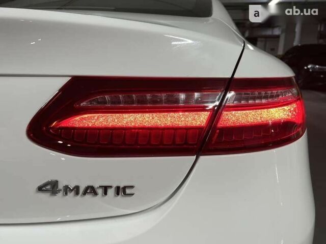 Мерседес Е-Клас, об'ємом двигуна 2 л та пробігом 25 тис. км за 52500 $, фото 18 на Automoto.ua
