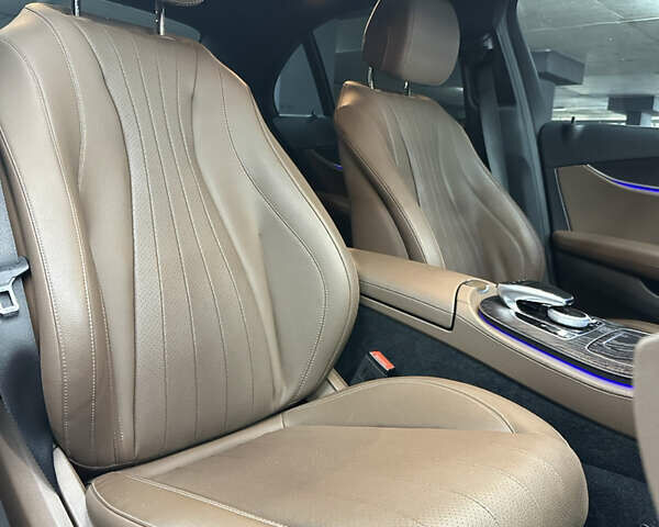 Мерседес Е-Класс, объемом двигателя 2 л и пробегом 59 тыс. км за 36500 $, фото 17 на Automoto.ua