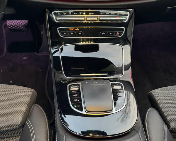 Мерседес Е-Класс, объемом двигателя 1.95 л и пробегом 234 тыс. км за 40000 $, фото 9 на Automoto.ua