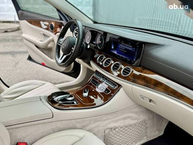 Мерседес Е-Клас, об'ємом двигуна 2 л та пробігом 72 тис. км за 36700 $, фото 28 на Automoto.ua