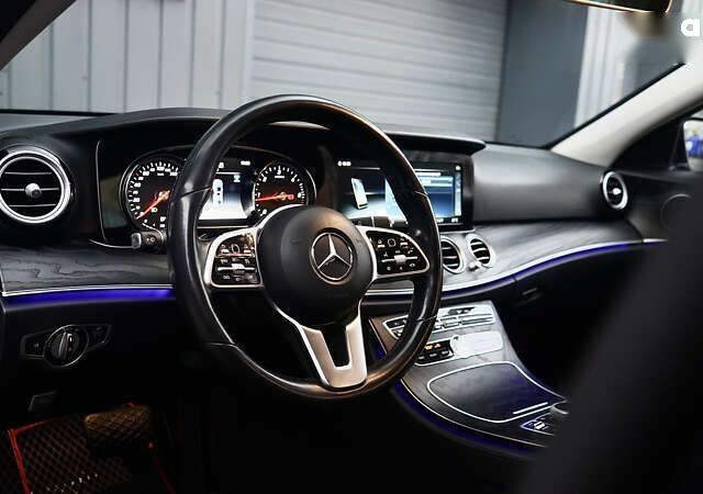 Мерседес Е-Класс, объемом двигателя 1.6 л и пробегом 54 тыс. км за 35500 $, фото 19 на Automoto.ua