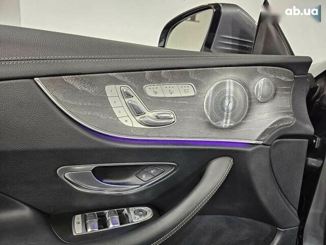 Мерседес Е-Класс, объемом двигателя 3 л и пробегом 13 тыс. км за 55555 $, фото 26 на Automoto.ua