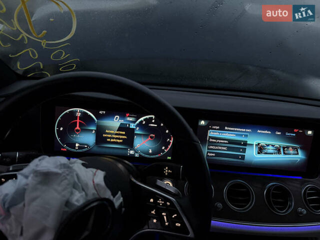 Мерседес Е-Класс, объемом двигателя 0 л и пробегом 19 тыс. км за 23500 $, фото 14 на Automoto.ua