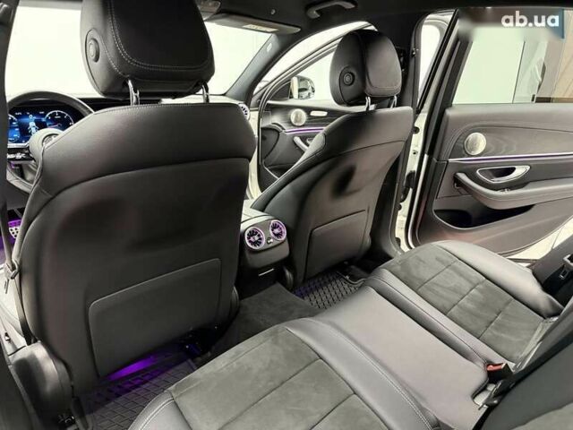 Мерседес Е-Клас, об'ємом двигуна 2 л та пробігом 76 тис. км за 49990 $, фото 26 на Automoto.ua
