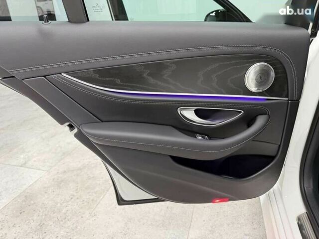 Мерседес Е-Клас, об'ємом двигуна 2 л та пробігом 76 тис. км за 49990 $, фото 25 на Automoto.ua