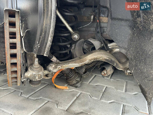 Мерседес Е-Класс, объемом двигателя 3 л и пробегом 33 тыс. км за 37000 $, фото 6 на Automoto.ua