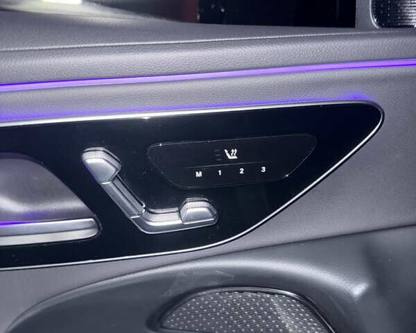 Мерседес Е-Клас, об'ємом двигуна 3 л та пробігом 4 тис. км за 78000 $, фото 9 на Automoto.ua