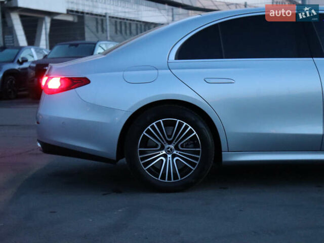 Мерседес Е-Клас, об'ємом двигуна 3 л та пробігом 4 тис. км за 71000 $, фото 5 на Automoto.ua