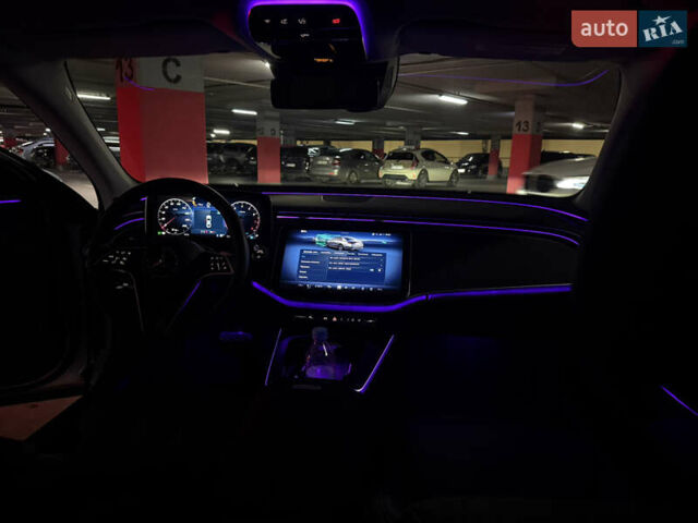 Мерседес Е-Клас, об'ємом двигуна 3 л та пробігом 4 тис. км за 78000 $, фото 41 на Automoto.ua