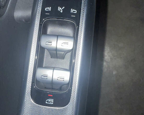 Мерседес Е-Клас, об'ємом двигуна 3 л та пробігом 4 тис. км за 78000 $, фото 10 на Automoto.ua