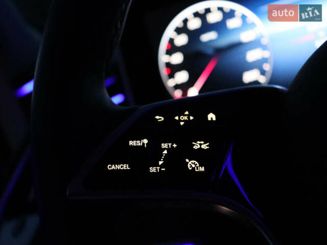 Мерседес Е-Клас, об'ємом двигуна 3 л та пробігом 4 тис. км за 71000 $, фото 13 на Automoto.ua