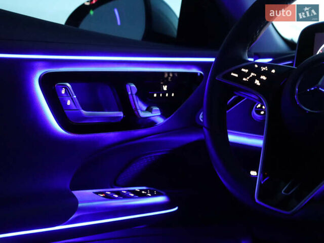 Мерседес Е-Клас, об'ємом двигуна 3 л та пробігом 4 тис. км за 71000 $, фото 12 на Automoto.ua