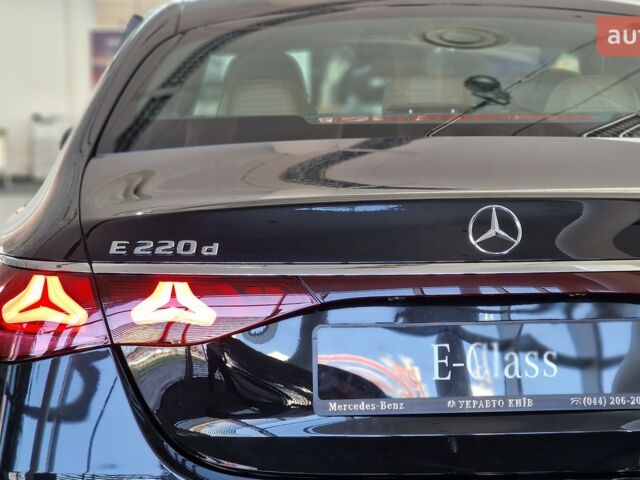 Мерседес Е-Класс, объемом двигателя 1.99 л и пробегом 0 тыс. км за 98180 $, фото 5 на Automoto.ua