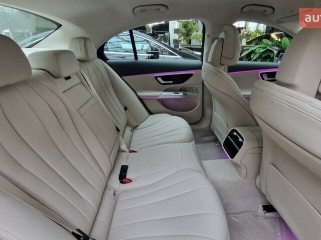 Мерседес Е-Класс, объемом двигателя 1.99 л и пробегом 0 тыс. км за 98707 $, фото 13 на Automoto.ua