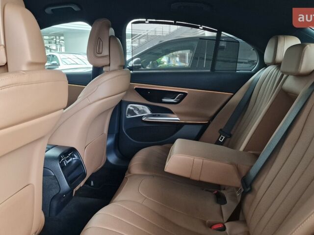 Мерседес Е-Класс, объемом двигателя 1.99 л и пробегом 0 тыс. км за 98180 $, фото 15 на Automoto.ua