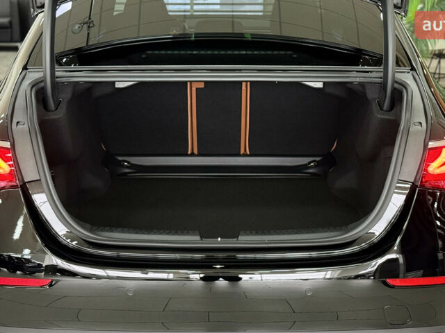 Мерседес Е-Класс 2025 в Одессе на Automoto.ua Мерседес Е-Класс, объемом двигателя 1.99 л и пробегом 0 тыс. км за 93312 $, фото 10 на Automoto.ua