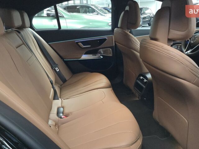 Мерседес Е-Клас, об'ємом двигуна 2 л та пробігом 0 тис. км за 93238 $, фото 7 на Automoto.ua