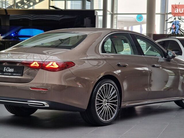 Мерседес Е-Класс, объемом двигателя 1.99 л и пробегом 0 тыс. км за 98707 $, фото 2 на Automoto.ua