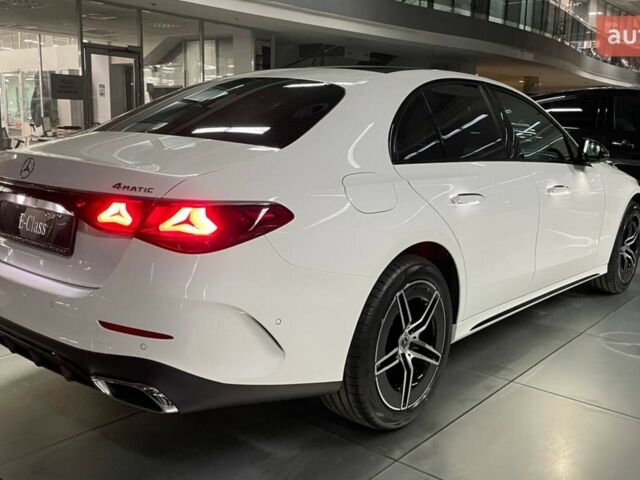 Мерседес Е-Клас, об'ємом двигуна 1.99 л та пробігом 0 тис. км за 9891297 $, фото 2 на Automoto.ua