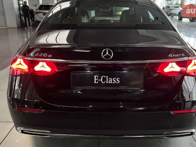 Мерседес Е-Класс, объемом двигателя 1.99 л и пробегом 0 тыс. км за 97612 $, фото 3 на Automoto.ua