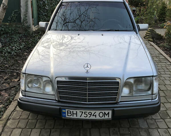 Мерседес Е-Класс, объемом двигателя 2.5 л и пробегом 344 тыс. км за 3150 $, фото 21 на Automoto.ua