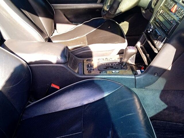 Мерседес Е-Класс, объемом двигателя 3 л и пробегом 500 тыс. км за 4000 $, фото 3 на Automoto.ua