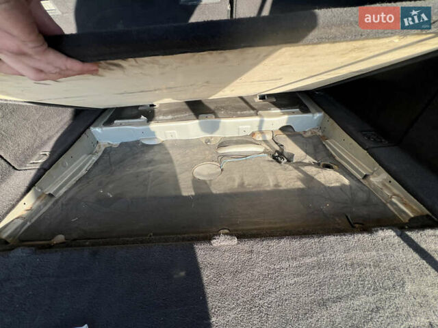 Мерседес Е-Класс, объемом двигателя 3.2 л и пробегом 530 тыс. км за 4700 $, фото 14 на Automoto.ua