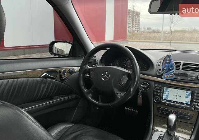Мерседес Е-Класс, объемом двигателя 3.2 л и пробегом 362 тыс. км за 5999 $, фото 12 на Automoto.ua