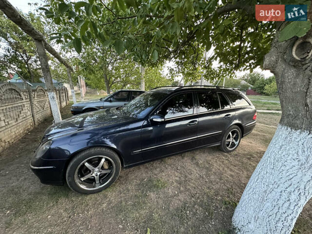 Мерседес Е-Класс, объемом двигателя 3.2 л и пробегом 245 тыс. км за 8000 $, фото 6 на Automoto.ua