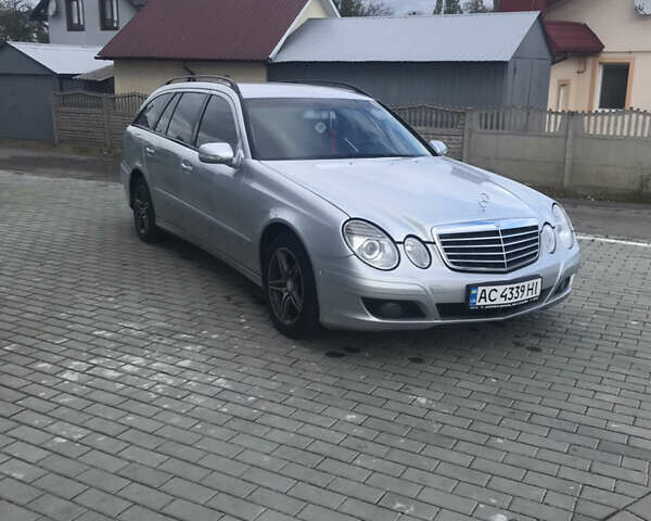 Мерседес Е-Класс, объемом двигателя 2.2 л и пробегом 323 тыс. км за 7300 $, фото 4 на Automoto.ua