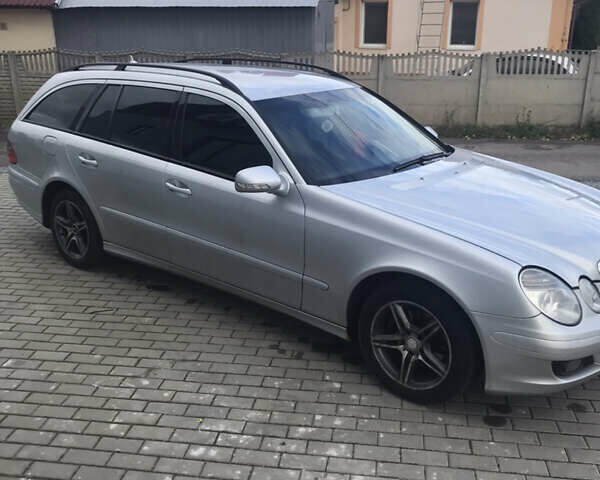Мерседес Е-Класс, объемом двигателя 2.2 л и пробегом 323 тыс. км за 7300 $, фото 5 на Automoto.ua