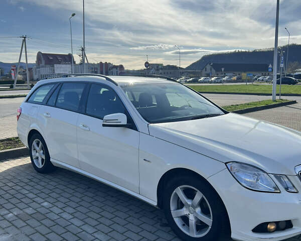 Мерседес Е-Класс, объемом двигателя 2.2 л и пробегом 389 тыс. км за 12050 $, фото 2 на Automoto.ua