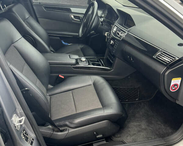 Мерседес Е-Класс, объемом двигателя 2.2 л и пробегом 348 тыс. км за 12799 $, фото 22 на Automoto.ua