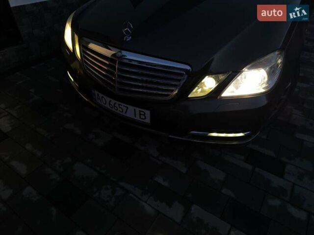 Мерседес Е-Класс, объемом двигателя 2.2 л и пробегом 197 тыс. км за 13500 $, фото 19 на Automoto.ua
