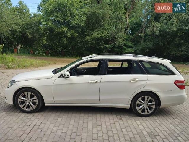 Мерседес Е-Класс, объемом двигателя 2.2 л и пробегом 500 тыс. км за 11322 $, фото 3 на Automoto.ua