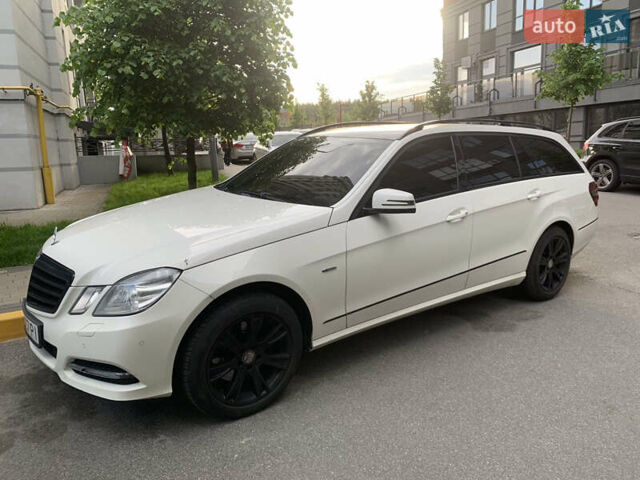 Мерседес Е-Класс, объемом двигателя 2.2 л и пробегом 330 тыс. км за 14000 $, фото 6 на Automoto.ua