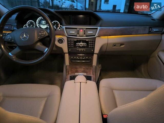 Мерседес Е-Класс, объемом двигателя 2.2 л и пробегом 197 тыс. км за 13500 $, фото 23 на Automoto.ua