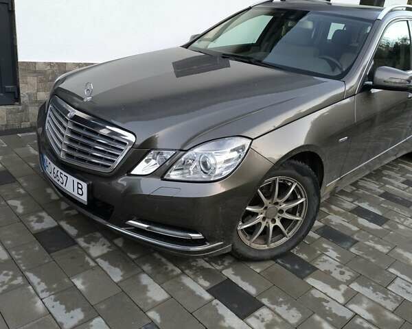 Мерседес Е-Класс, объемом двигателя 2.2 л и пробегом 197 тыс. км за 13500 $, фото 39 на Automoto.ua