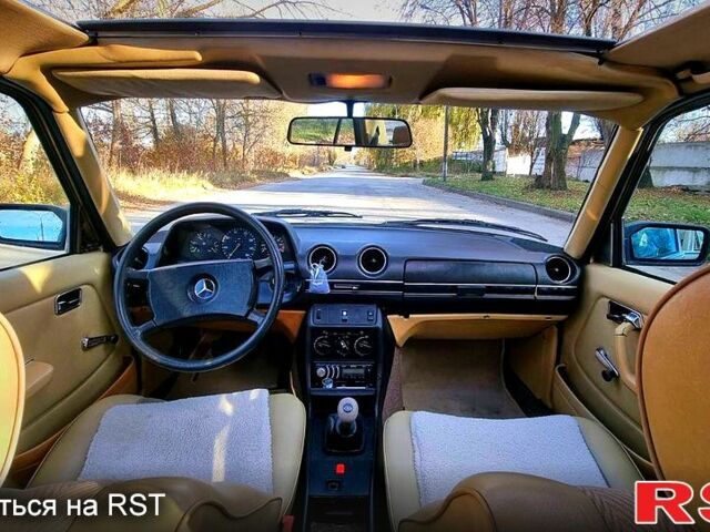 Жовтий Мерседес Е-Клас, об'ємом двигуна 2 л та пробігом 190 тис. км за 3000 $, фото 11 на Automoto.ua