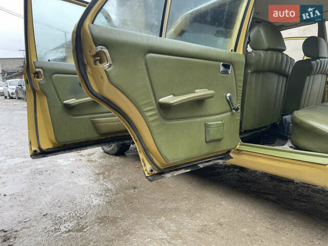 Желтый Мерседес Е-Класс, объемом двигателя 2.3 л и пробегом 330 тыс. км за 1500 $, фото 21 на Automoto.ua