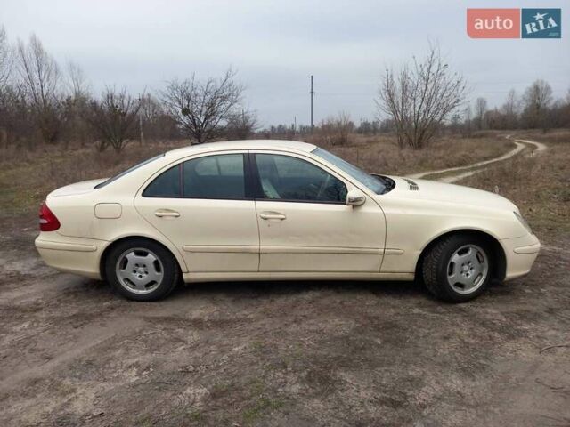 Жовтий Мерседес Е-Клас, об'ємом двигуна 1.8 л та пробігом 532 тис. км за 5500 $, фото 1 на Automoto.ua