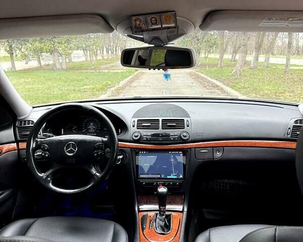 Желтый Мерседес Е-Класс, объемом двигателя 2.15 л и пробегом 280 тыс. км за 6300 $, фото 22 на Automoto.ua