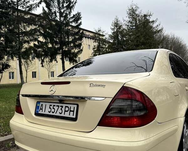 Желтый Мерседес Е-Класс, объемом двигателя 2.15 л и пробегом 280 тыс. км за 6300 $, фото 31 на Automoto.ua