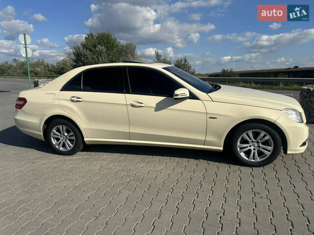 Жовтий Мерседес Е-Клас, об'ємом двигуна 1.8 л та пробігом 337 тис. км за 7300 $, фото 5 на Automoto.ua
