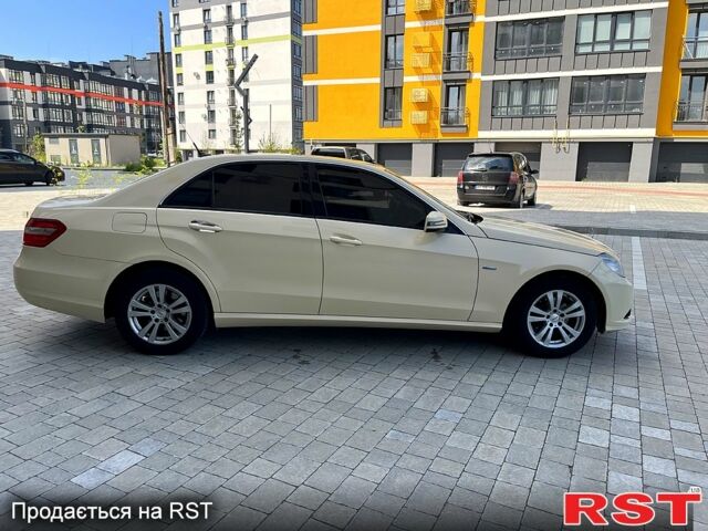 Жовтий Мерседес Е-Клас, об'ємом двигуна 1.8 л та пробігом 336 тис. км за 11000 $, фото 5 на Automoto.ua