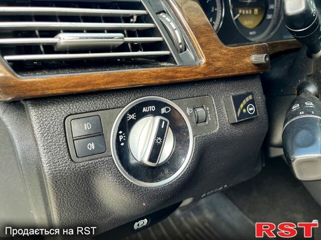 Жовтий Мерседес Е-Клас, об'ємом двигуна 1.8 л та пробігом 336 тис. км за 11000 $, фото 8 на Automoto.ua