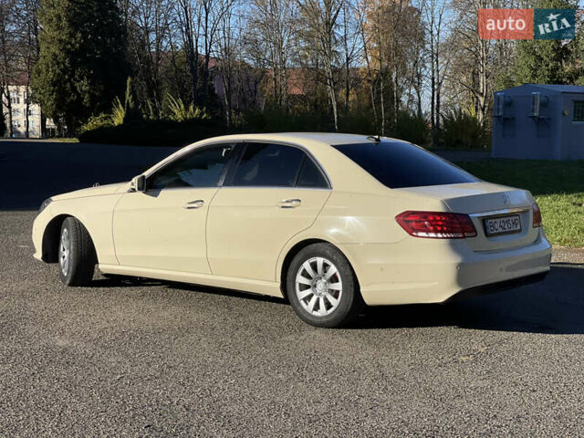 Желтый Мерседес Е-Класс, объемом двигателя 2.14 л и пробегом 470 тыс. км за 9800 $, фото 11 на Automoto.ua