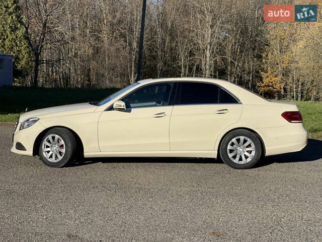 Желтый Мерседес Е-Класс, объемом двигателя 2.14 л и пробегом 470 тыс. км за 9800 $, фото 12 на Automoto.ua